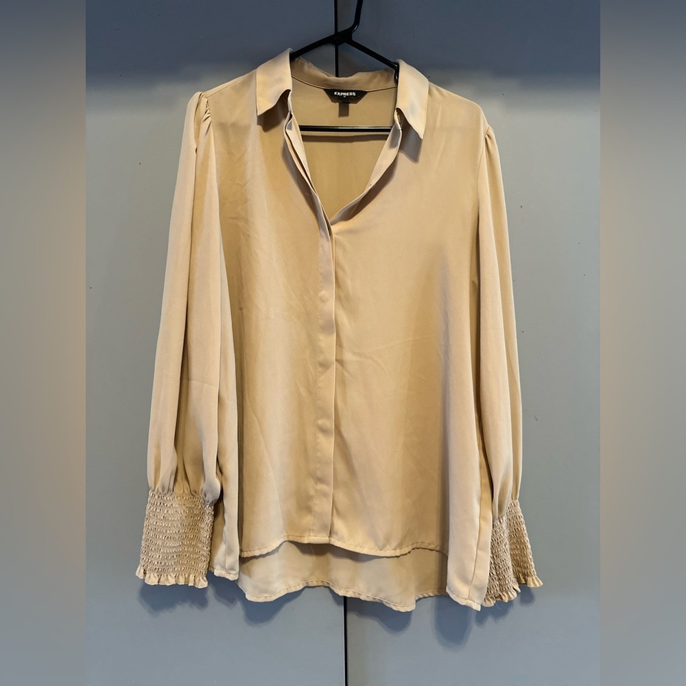 Express - Cream Notched Collar Blouse with Smocked Details (Size L)